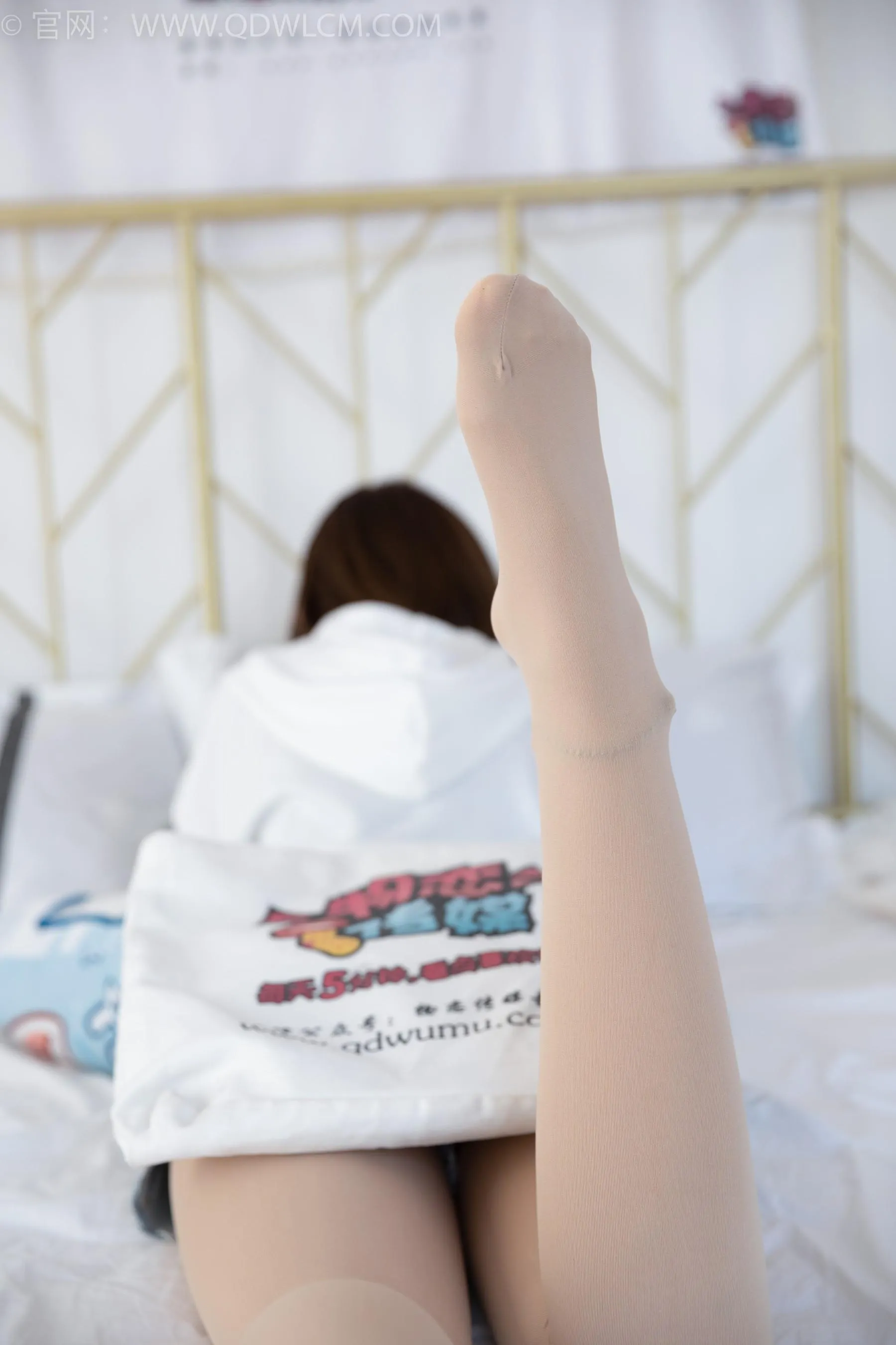 物恋传媒 NO.1509 婷婷-黑色的花 [162P]插图5
